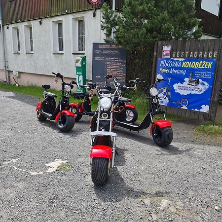 Готель Sneznik Екстер'єр фото